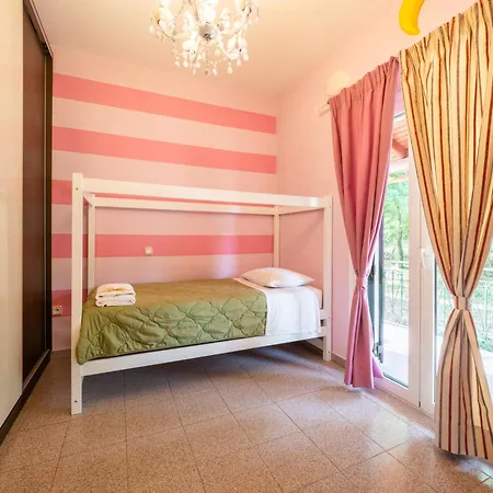 Villa Theodore *